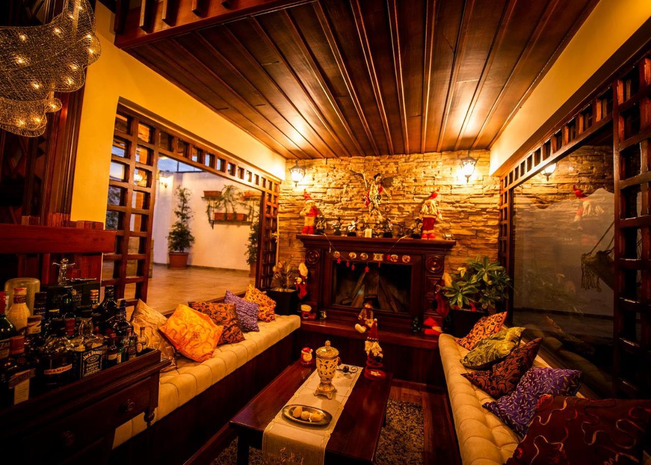 Hostal Dulce Hogar Latacunga Eksteriør billede